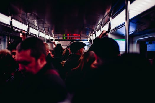 Jak se vyhnout špičce v MHD: Efektivní tipy pro pohodlnější cestu